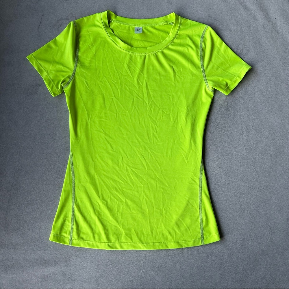 Fitted Athletic Tee ~ Women’s Size Medium ~ Yellow